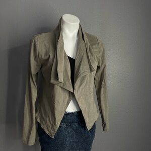 Romeo & Juliet Couture Women's Taupe Blazer